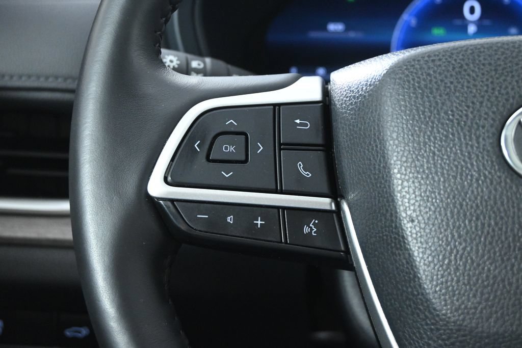 Used 2024 Toyota Grand Highlander AWD image 36