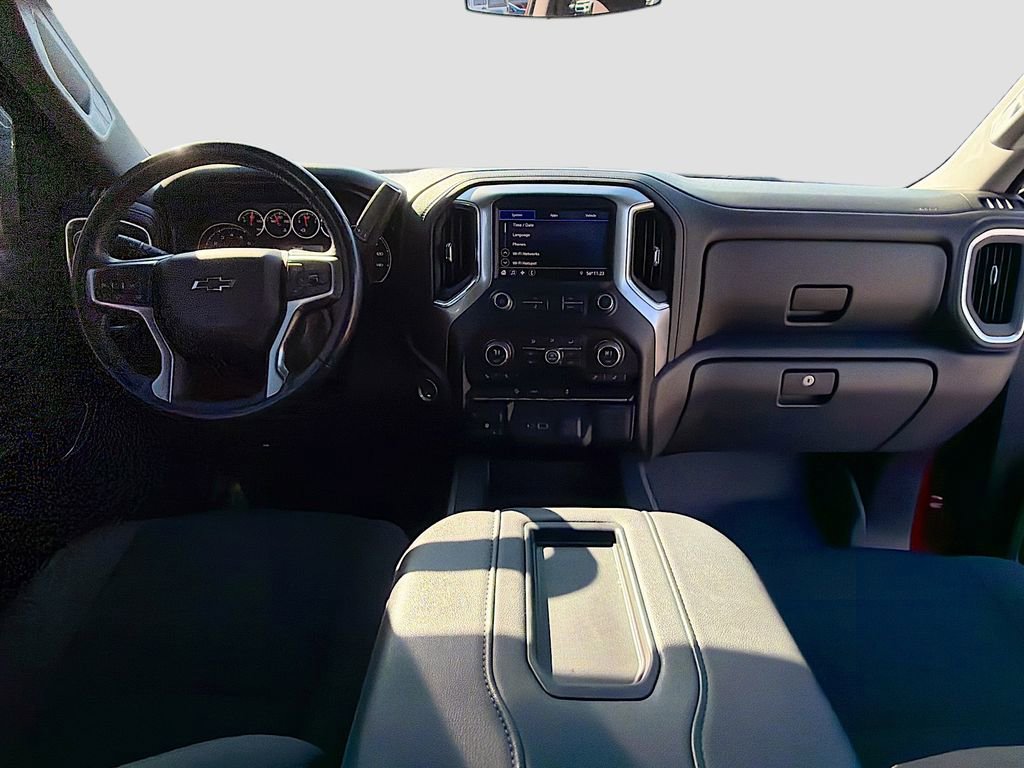 Used 2021 Chevrolet Silverado 1500 LT Trail Boss w/ Bed Protection Package image 17