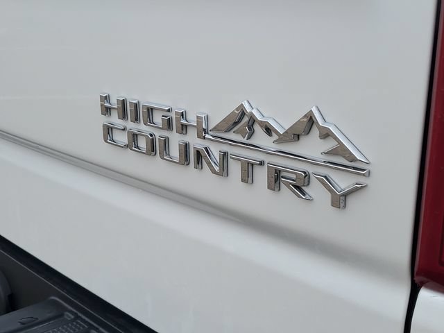 Used 2025 Chevrolet Silverado 1500 High Country AWD/4WD image 33