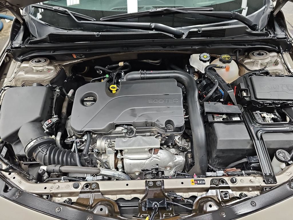 Used 2024 Chevrolet Malibu LS FWD image 29