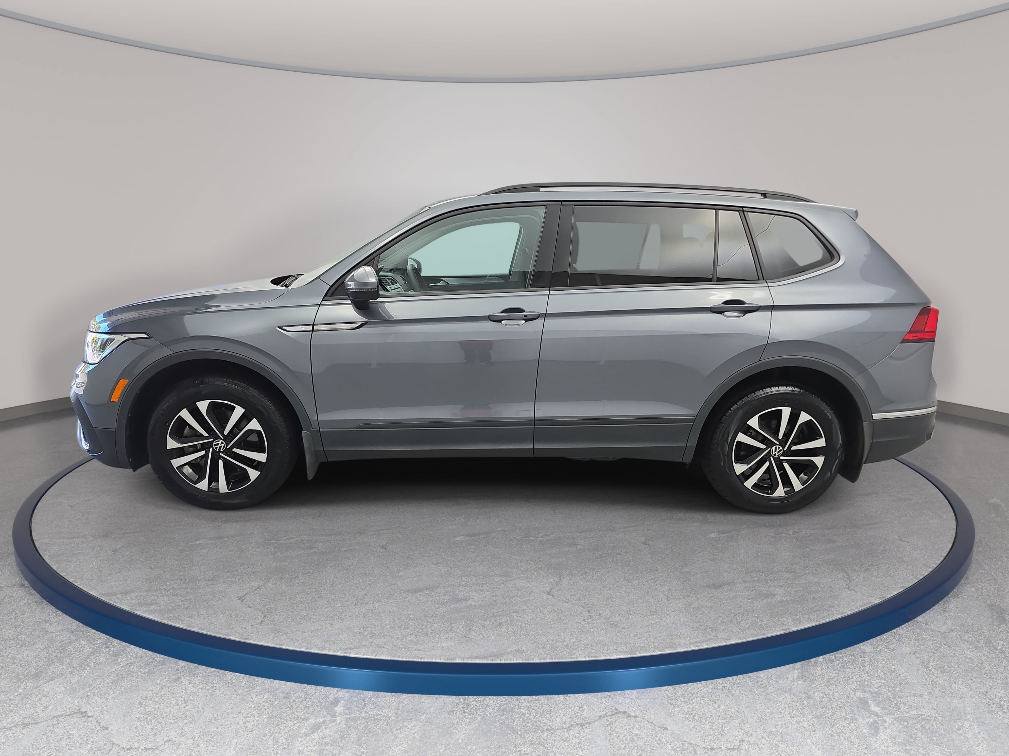 Used 2023 Volkswagen Tiguan S FWD image 8