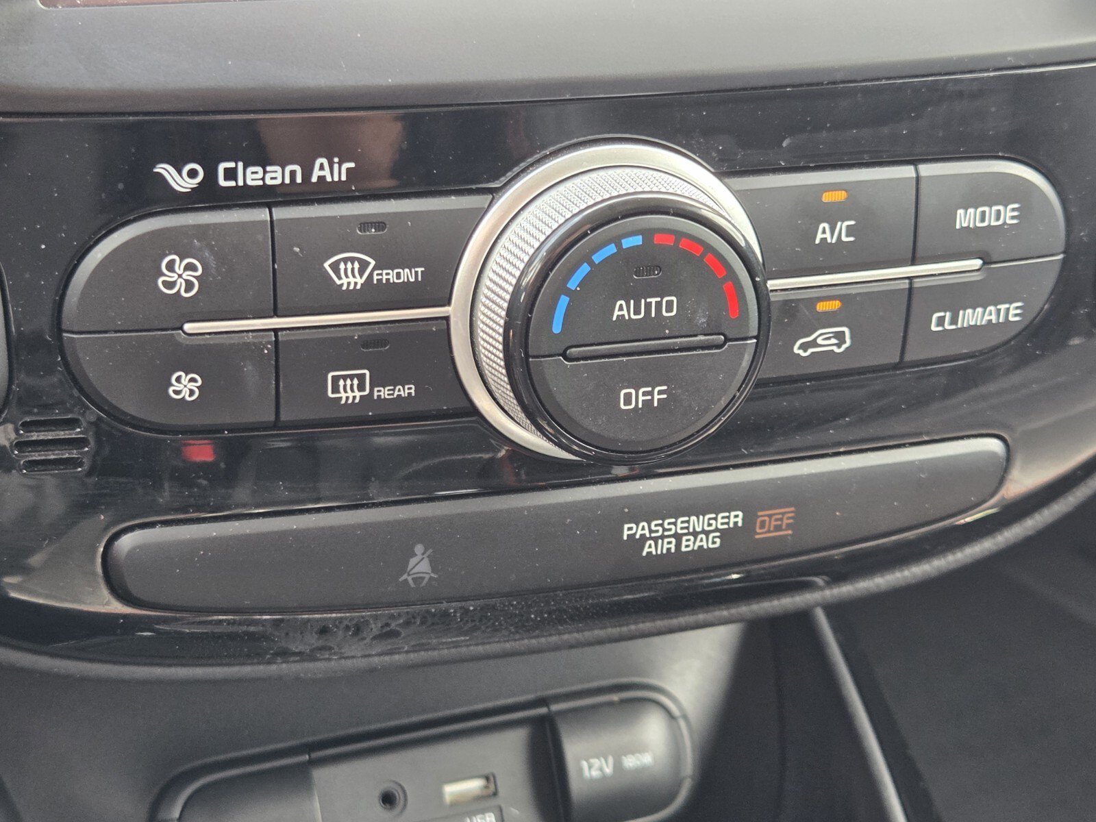 Used 2018 Kia Soul ! w/ Tech Package FWD image 19