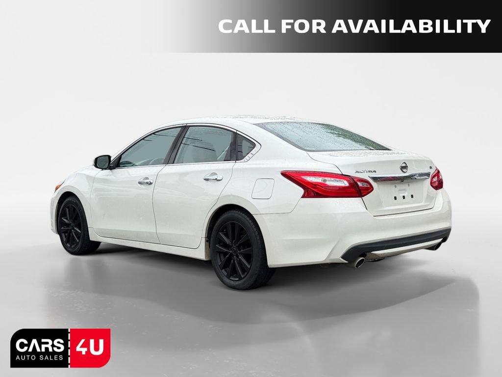 Used 2016 Nissan Altima 2.5 SV w/ Convenience Package FWD image 5