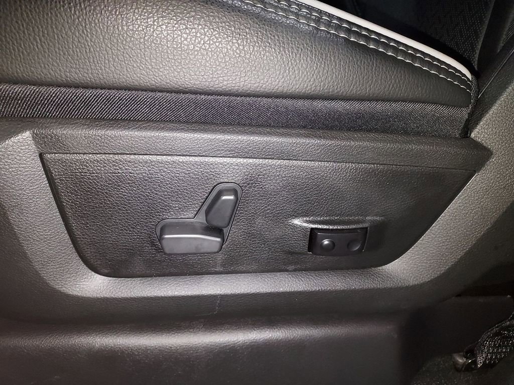 New 2026 RAM 5500 Tradesman w/ Laramie Trim Package image 18