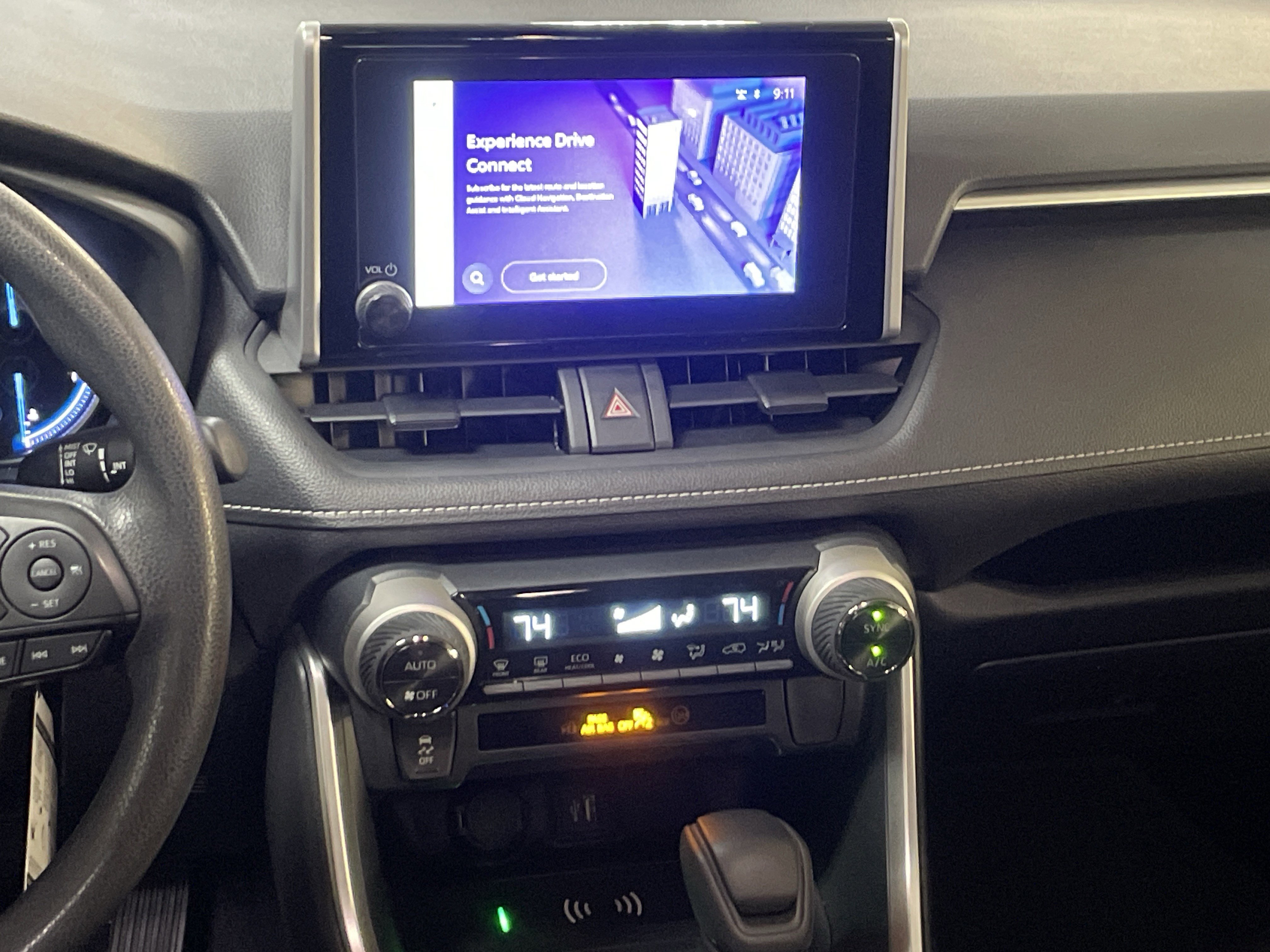 Used 2025 Toyota RAV4 XLE image 31