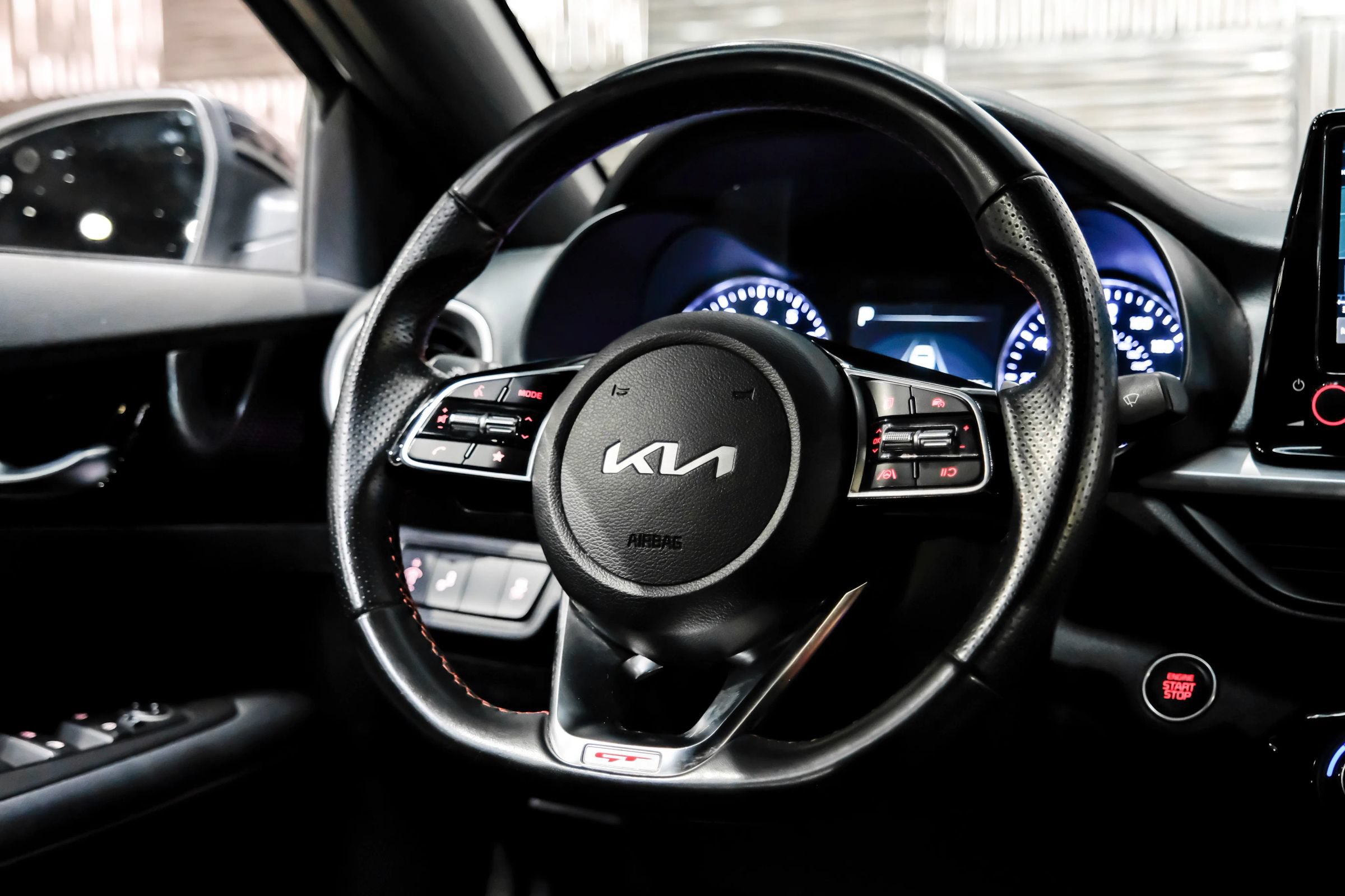 Used 2022 Kia Forte GT FWD image 14