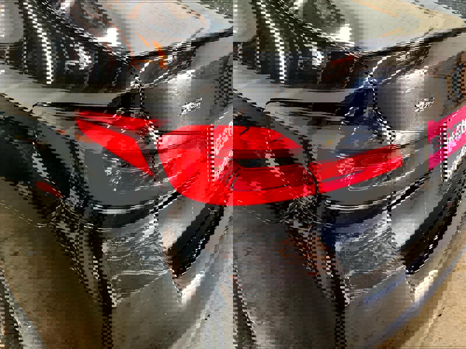 Used 2023 BMW 530e xDrive w/ Executive Package image 31