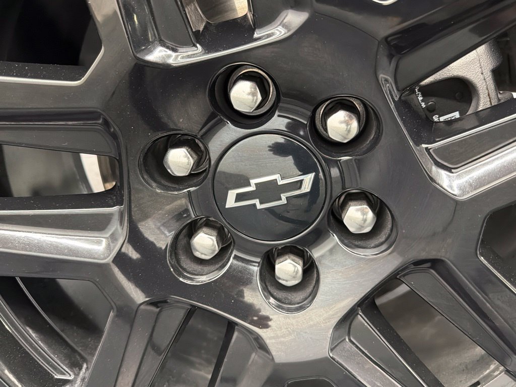 Used 2025 Chevrolet Silverado 1500 Custom RWD image 17