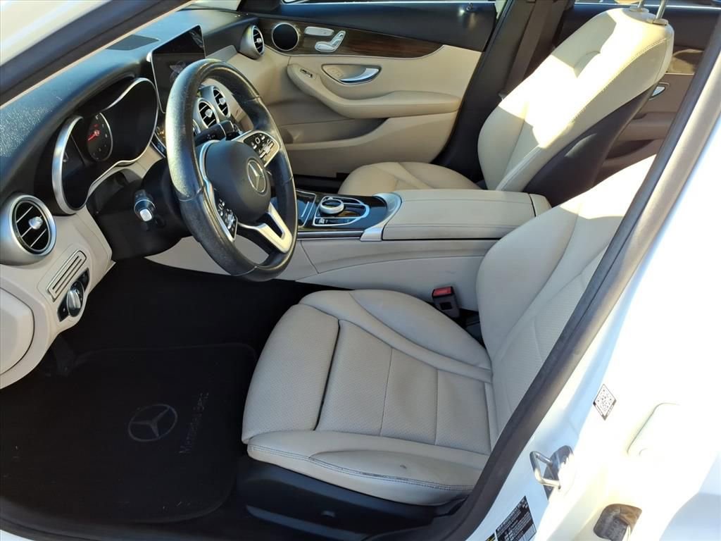 Used 2019 Mercedes-Benz C 300 Sedan image 5