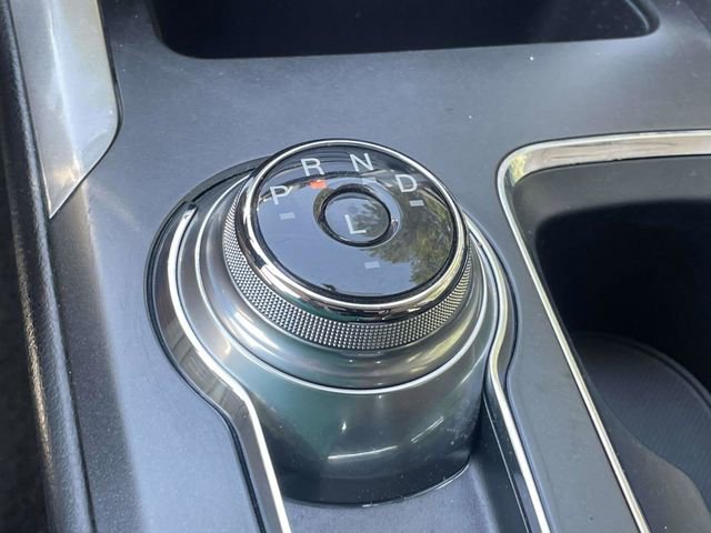 Used 2018 Ford Fusion SE w/ Fusion SE Technology Package FWD image 28
