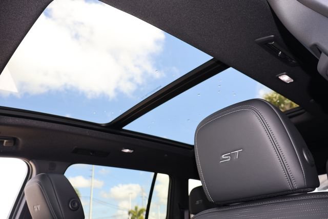 New 2026 Buick Enclave Sport Touring w/ Power Package FWD image 30