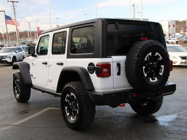 Used 2025 Jeep Wrangler Unlimited Rubicon image 3