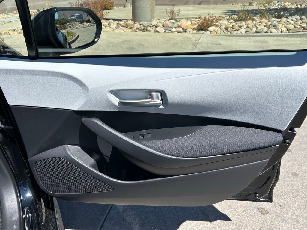 Used 2026 Toyota Corolla SE FWD image 26