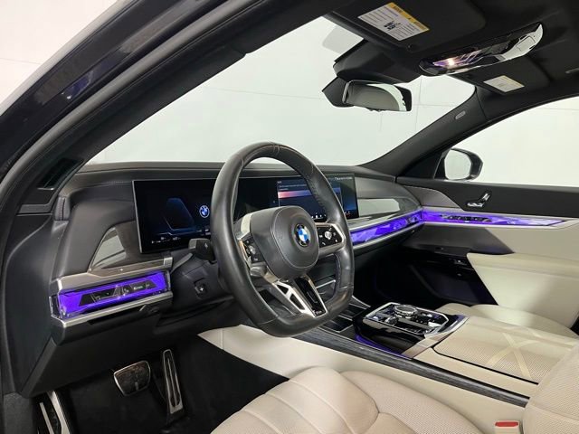 Certified 2023 BMW 760i xDrive image 9