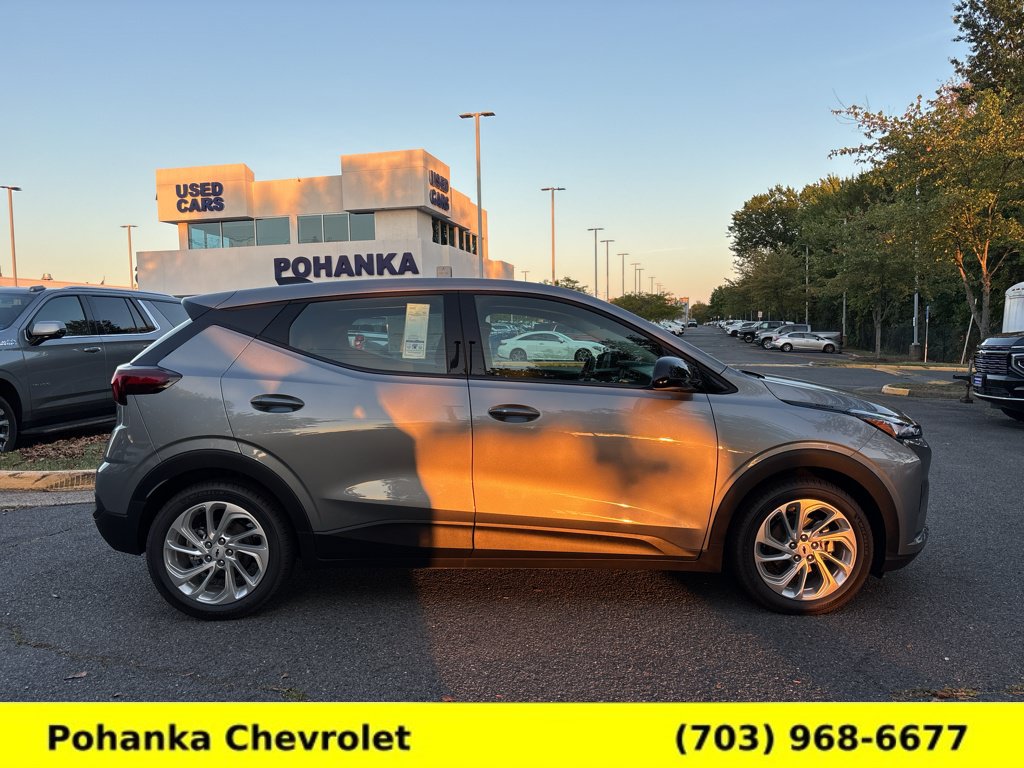 New 2027 Chevrolet Bolt LT w/ Comfort Package FWD image 8