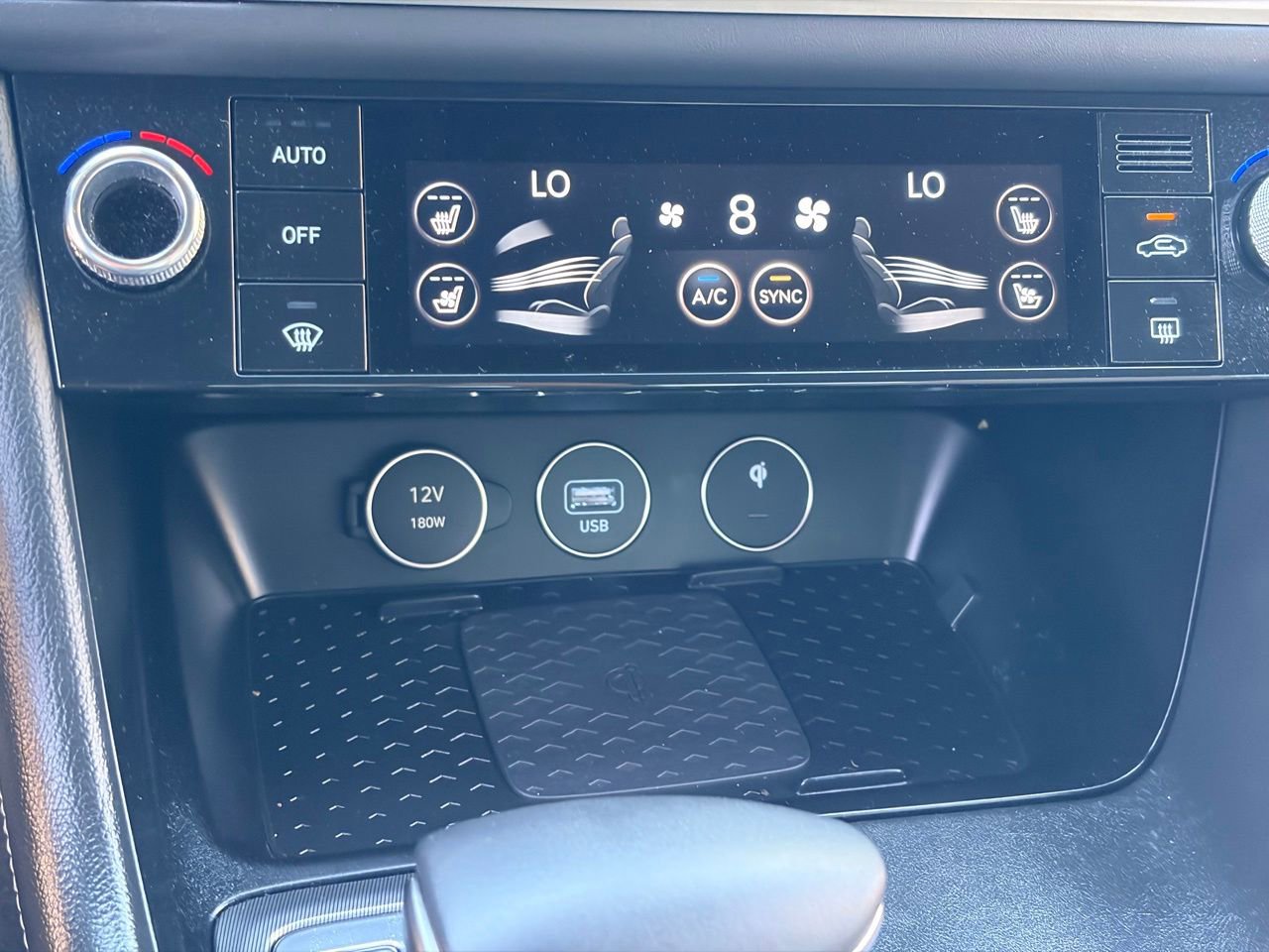 Used 2025 Genesis G70 2.5T w/ Sport Prestige Package RWD image 25