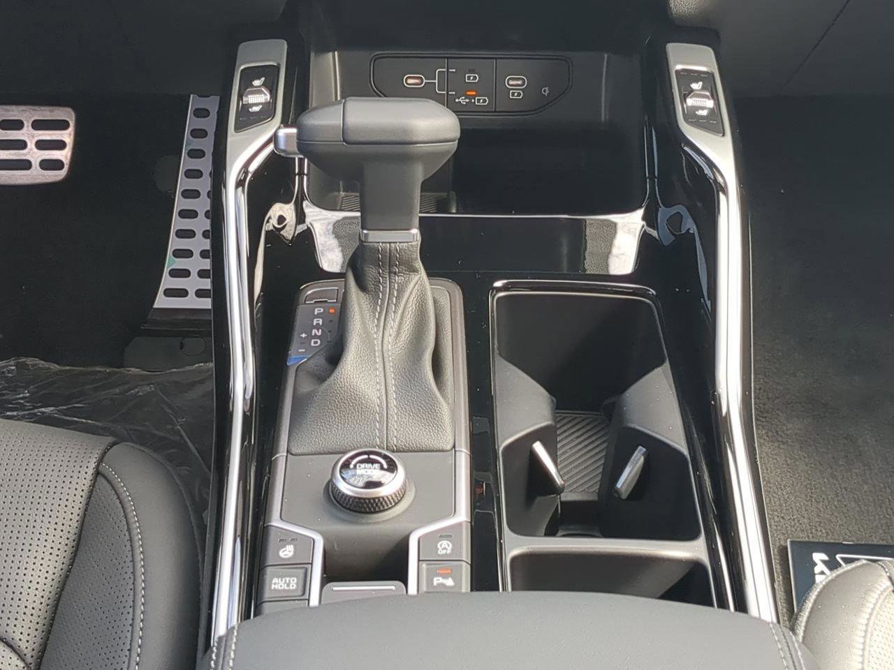 New 2026 Kia Sorento SX image 17