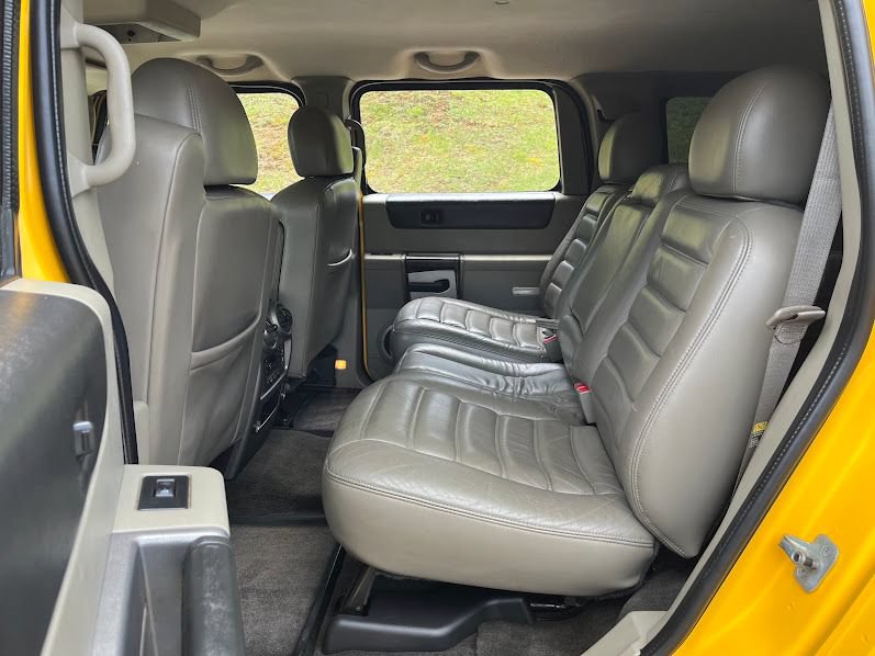 Used 2004 HUMMER H2 w/ Preferred Equipment Group AWD/4WD image 42