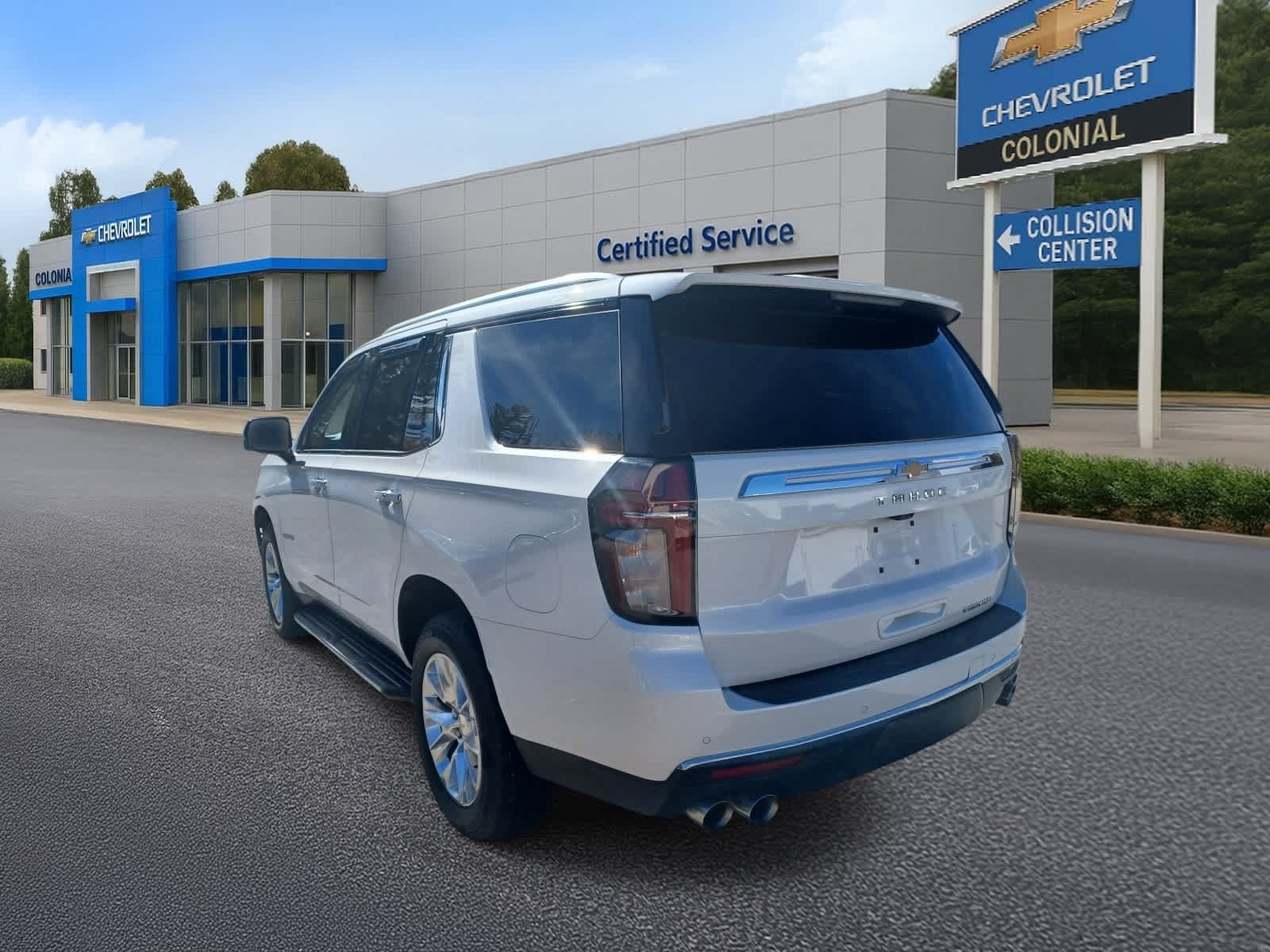 Used 2021 Chevrolet Tahoe Premier w/ Premium Package AWD/4WD image 5