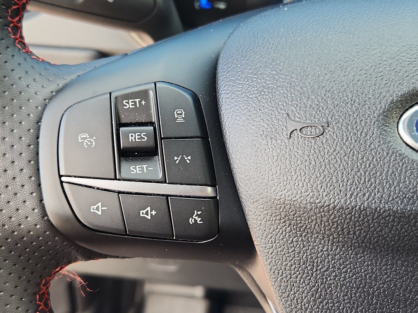 Used 2023 Ford Escape ST-Line w/ Tech Pack #1 AWD/4WD image 20