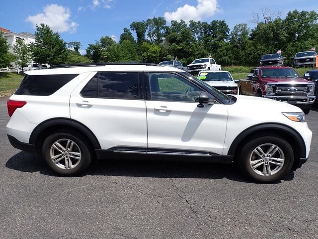 Used 2023 Ford Explorer XLT w/ Equipment Group 202A AWD/4WD image 7
