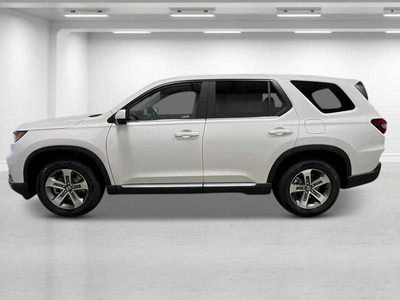 New 2025 Honda Pilot EX-L image 2