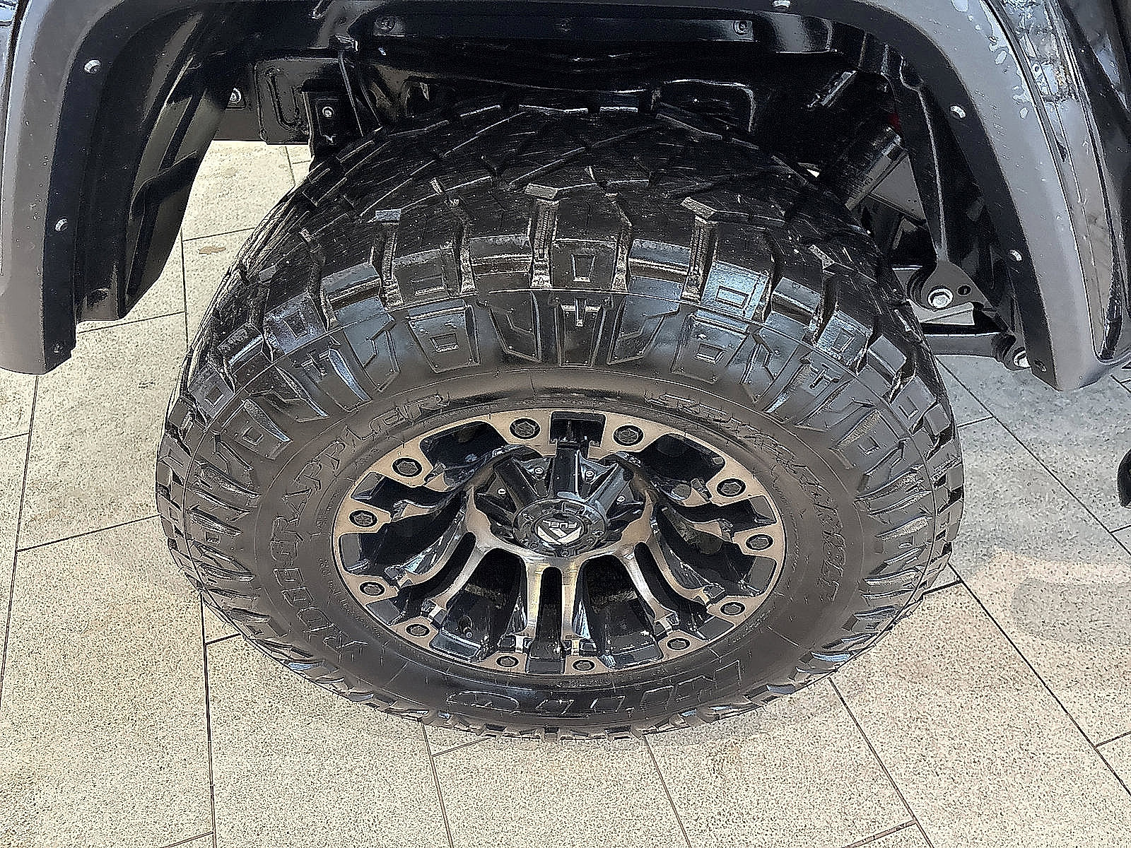 Used 2023 Jeep Gladiator Sport AWD/4WD image 15