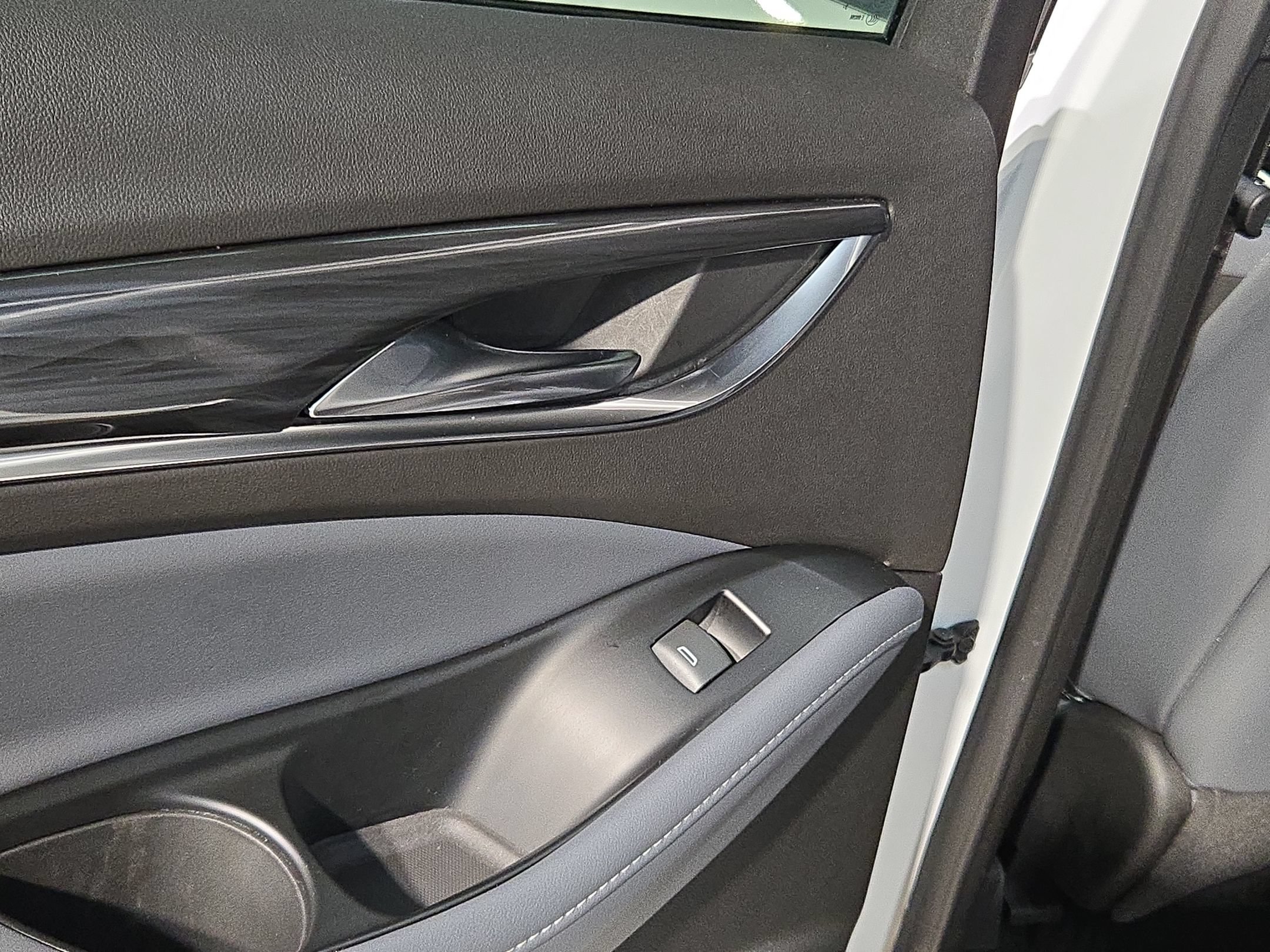 Used 2024 Buick Enclave Premium FWD image 34