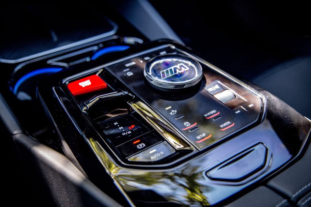 New 2026 BMW M5 Touring AWD/4WD image 19