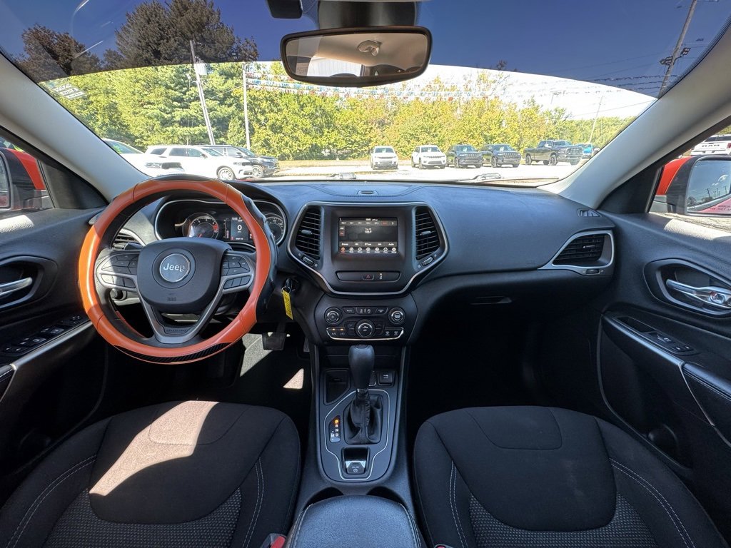 Used 2021 Jeep Cherokee Latitude image 15