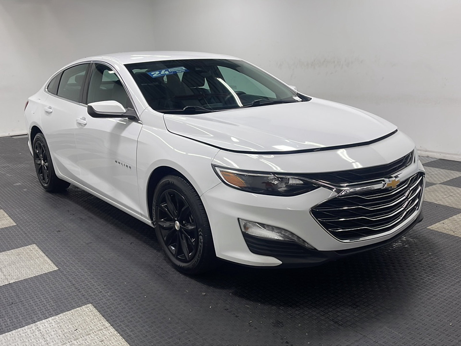Used 2024 Chevrolet Malibu LT FWD image 22