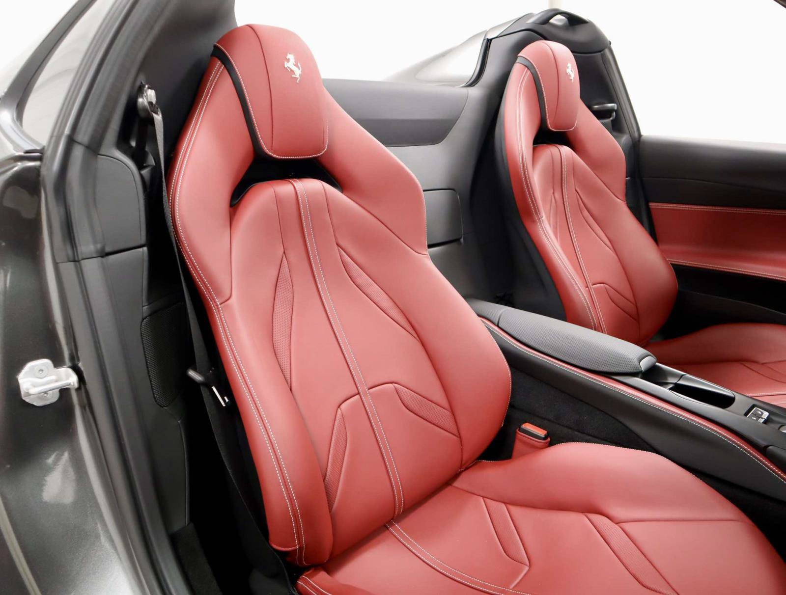 Used 2018 Ferrari 488 Spider RWD image 57