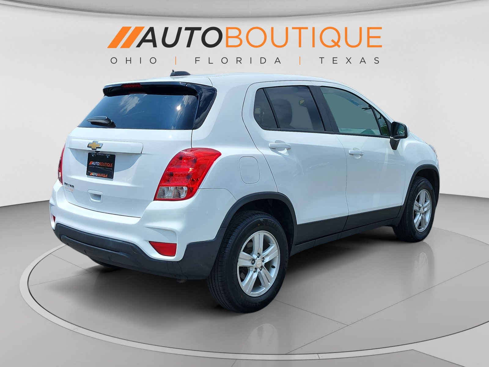 Used 2020 Chevrolet Trax LS w/ Fleet Convenience Package AWD/4WD image 5