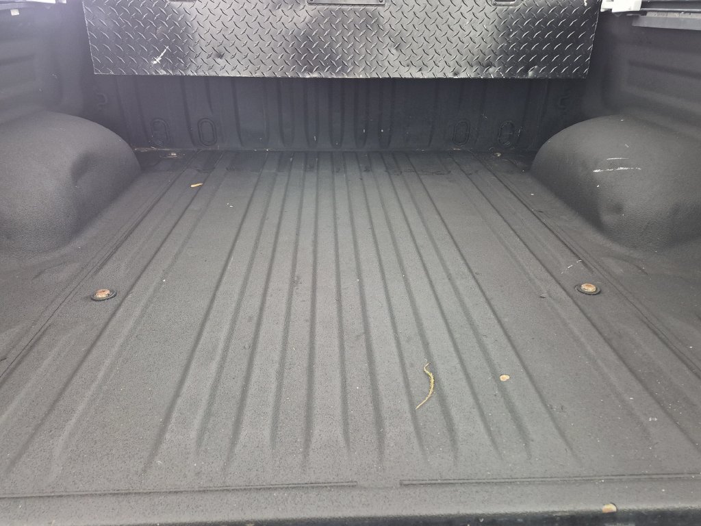 Used 2019 Toyota Tundra SR5 AWD/4WD image 3