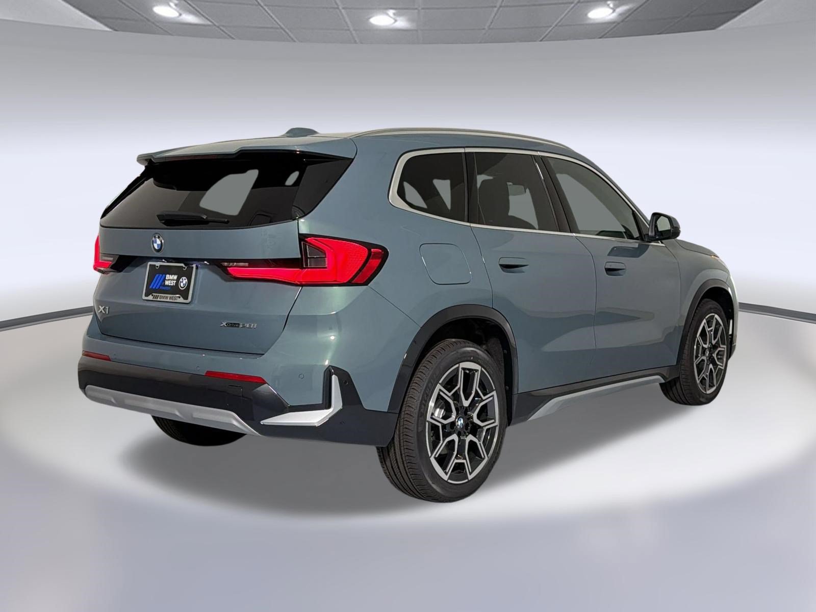 New 2026 BMW X1 xDrive28i w/ Technology Package AWD/4WD image 9