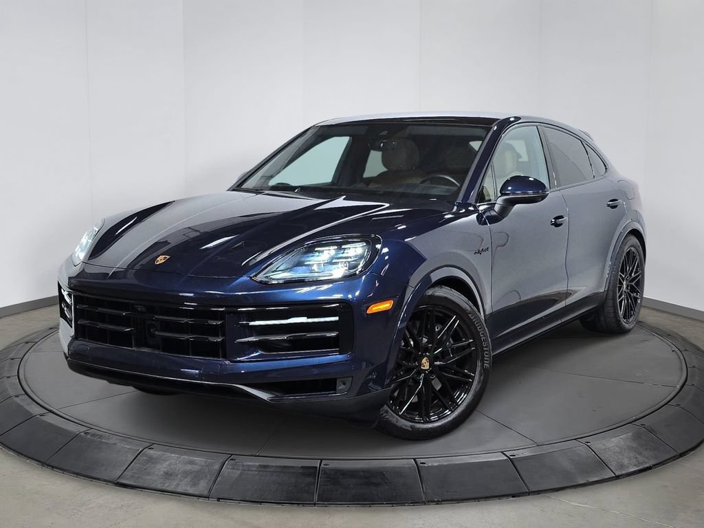 Certified 2024 Porsche Cayenne Coupe AWD/4WD image 1