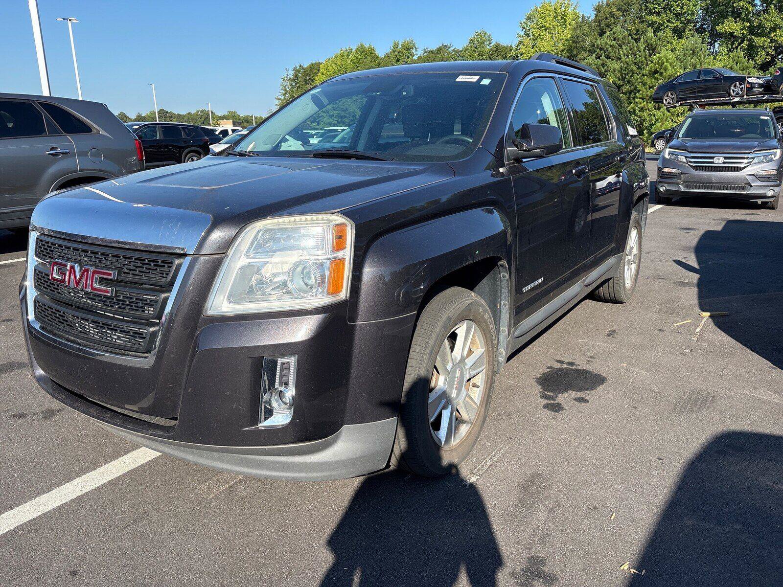 Used 2013 GMC Terrain SLT FWD image 2