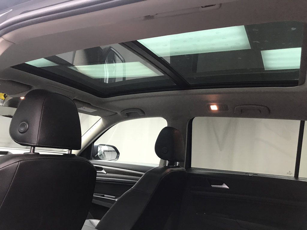 Used 2020 Volkswagen Atlas SE w/ Panoramic Sunroof Package image 19