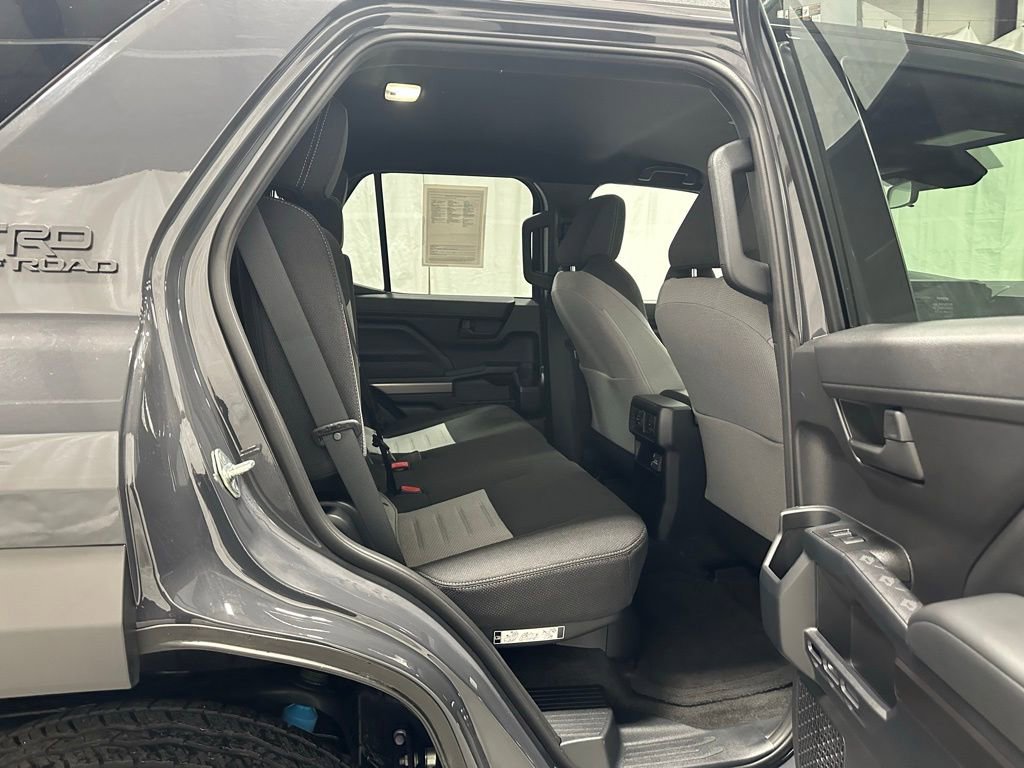 Used 2025 Toyota 4Runner TRD Off-Road image 49