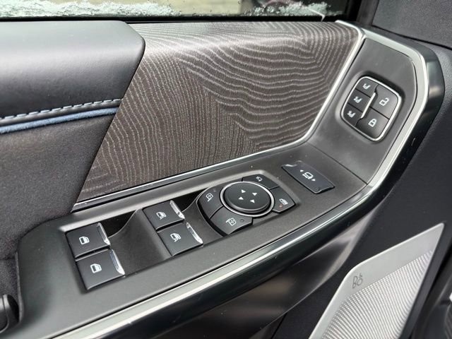 Used 2025 Ford F250 Platinum w/ Tremor Off-Road Package image 23