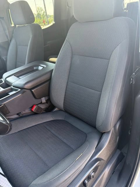 Used 2022 Chevrolet Silverado 1500 LT AWD/4WD image 11