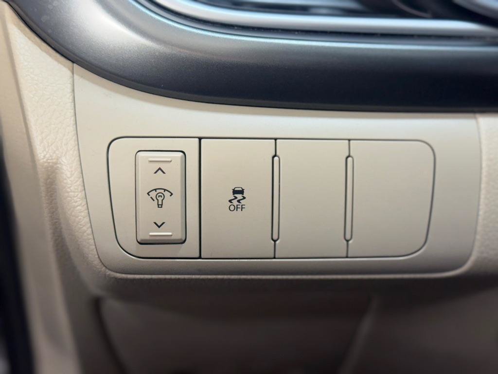 Used 2015 Kia Optima LX FWD image 27