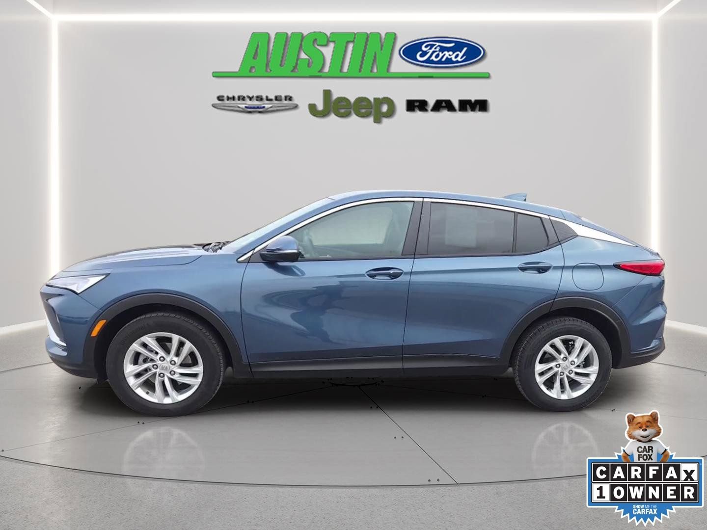 Used 2025 Buick Envista Preferred w/ Convenience I Package FWD image 2