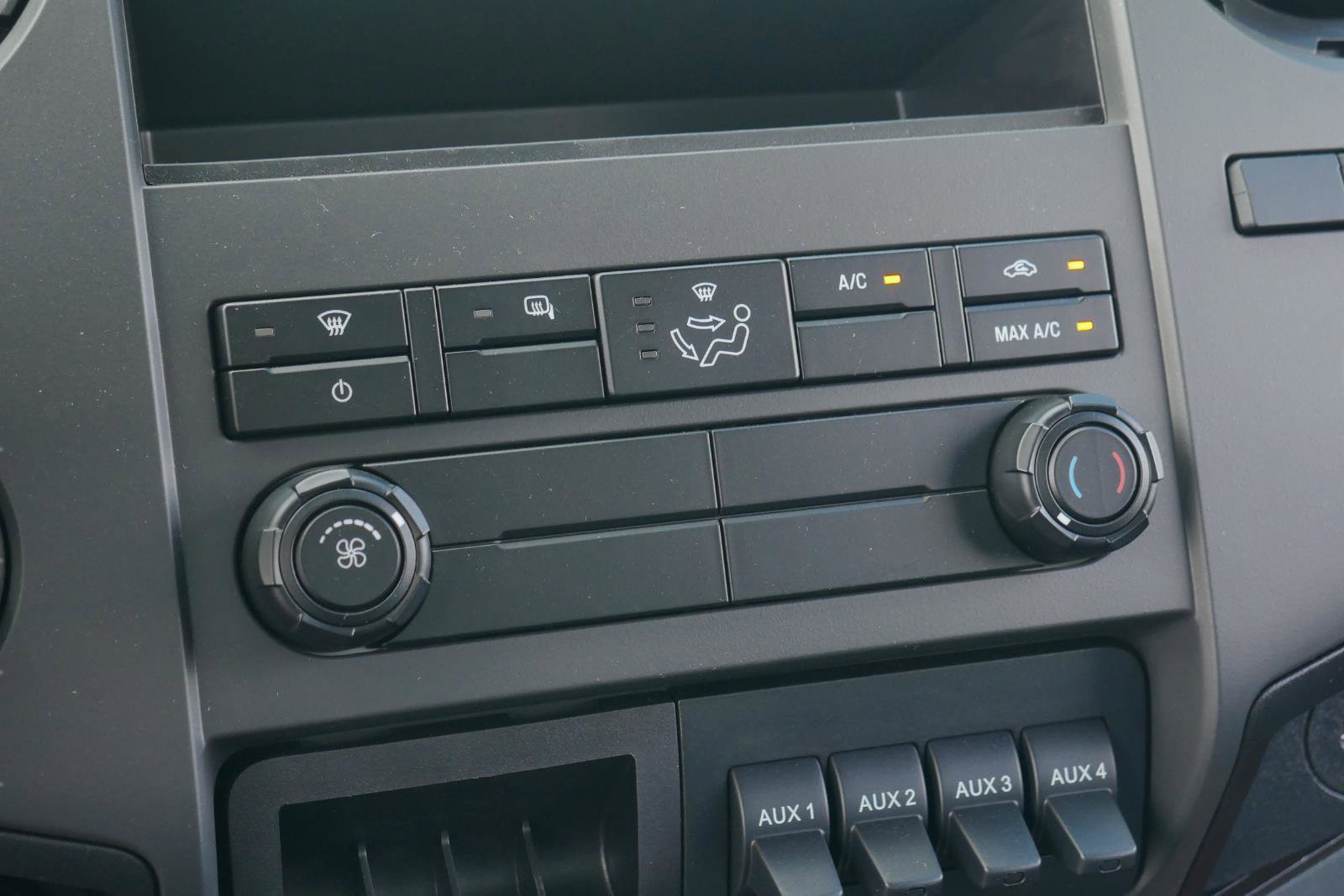 New 2025 Ford F750 2WD Regular Cab Super Duty image 18