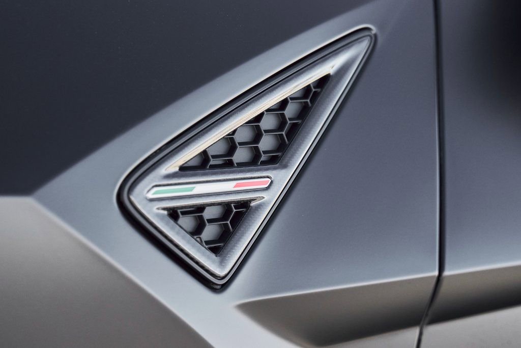 Used 2024 Lamborghini Urus Performante image 13