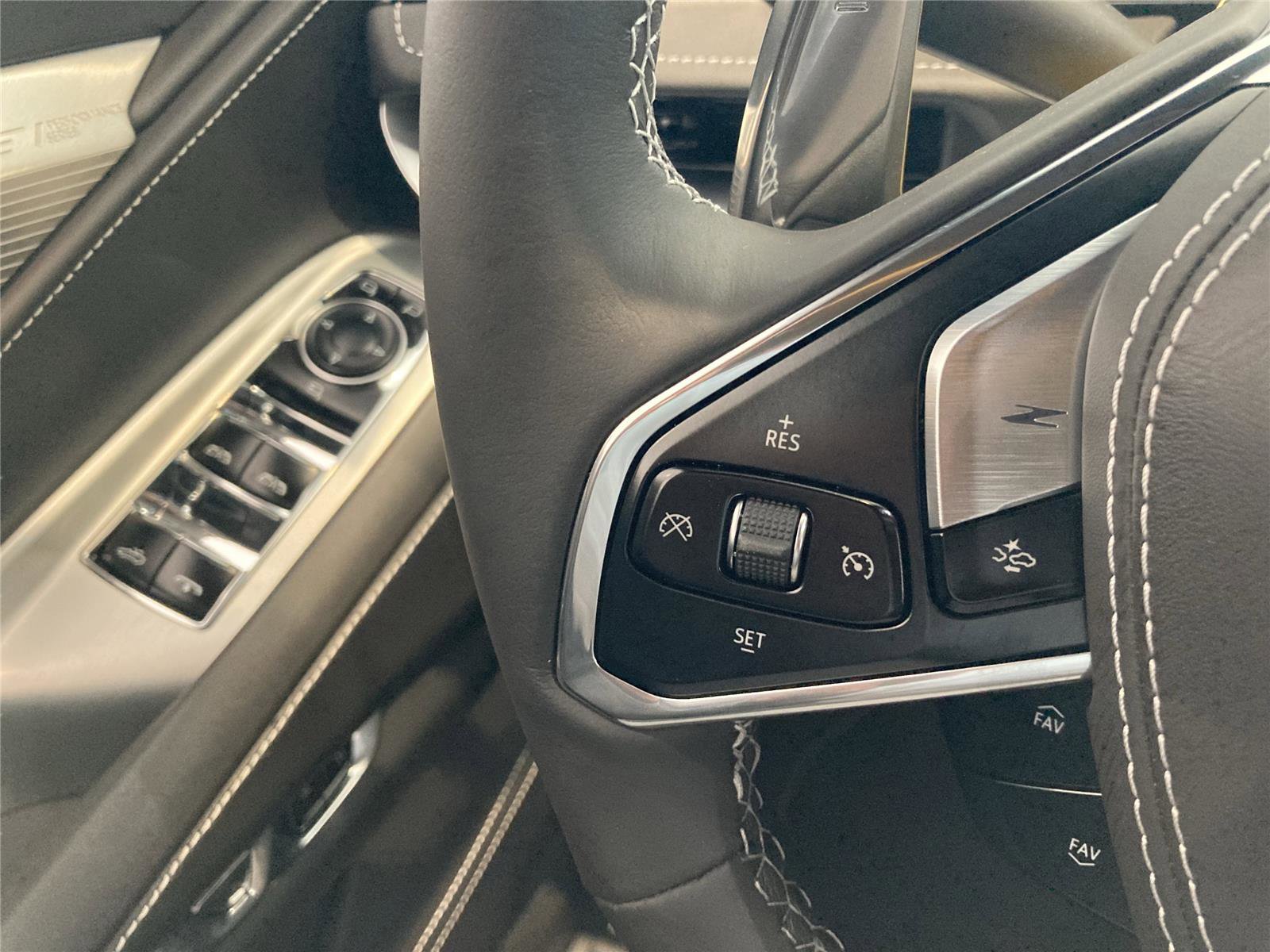 New 2026 Chevrolet Corvette Stingray Premium Conv w/ Z51 Performance Package image 17