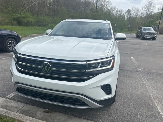 Used 2022 Volkswagen Atlas Cross Sport SE image 6