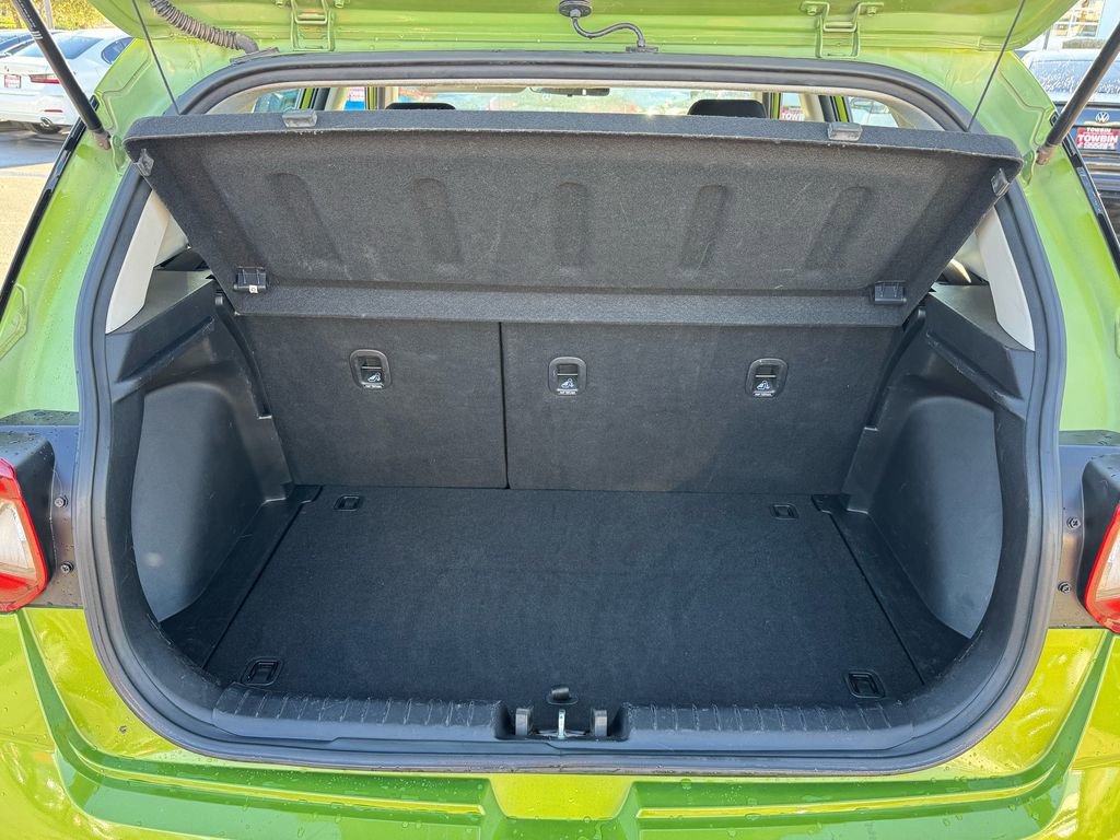 Used 2024 Hyundai Venue SE image 17