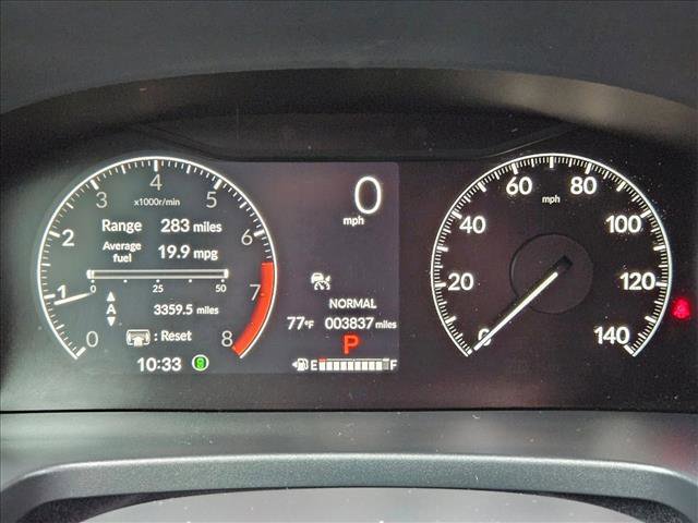 Used 2025 Honda Pilot EX-L image 11