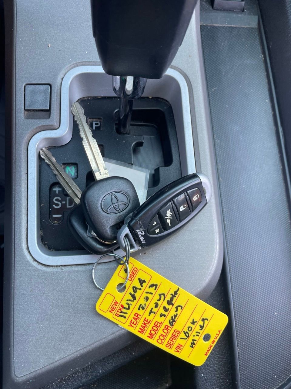 Used 2013 Toyota Sequoia SR5 image 15